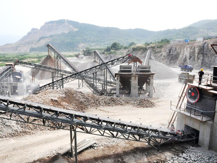 Oman 300TPH Limestone Crushing Plant